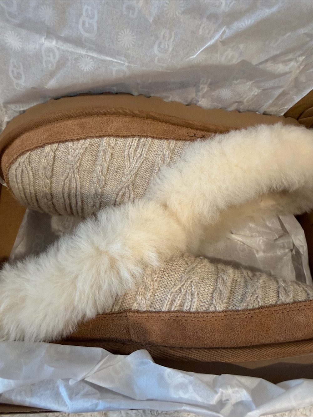 UGG Cluggette Cabelle Knit Slipper - Women's NEW IN BOX - Picture 9 of 12